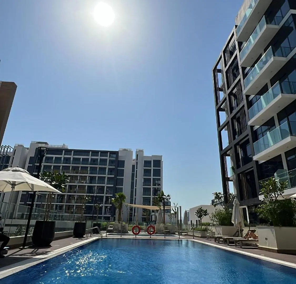 Apartment Luxury Studio Brand New With Highend Furnishings Dubai